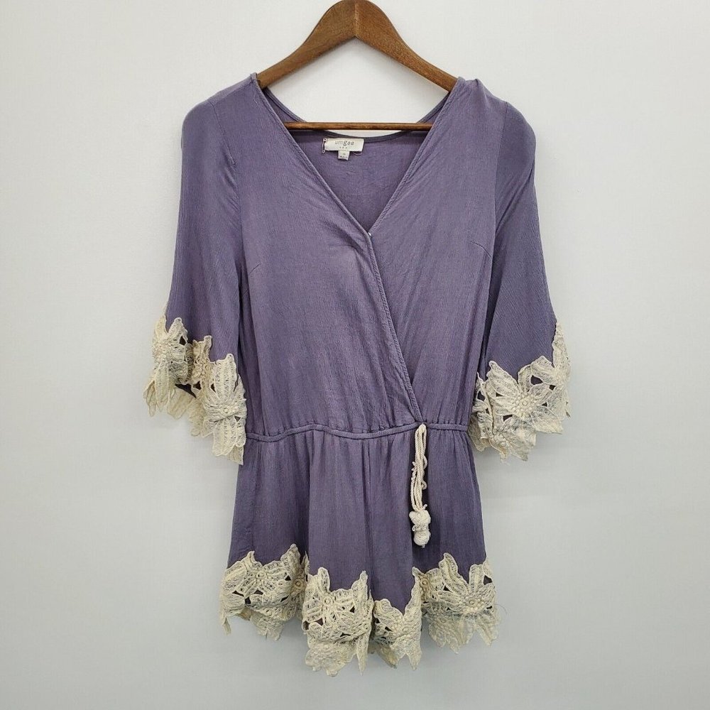 Umgee Womens Floral‎ Lace Trim Lavender Cream V-Neck Romper Shorts Size M Tassel